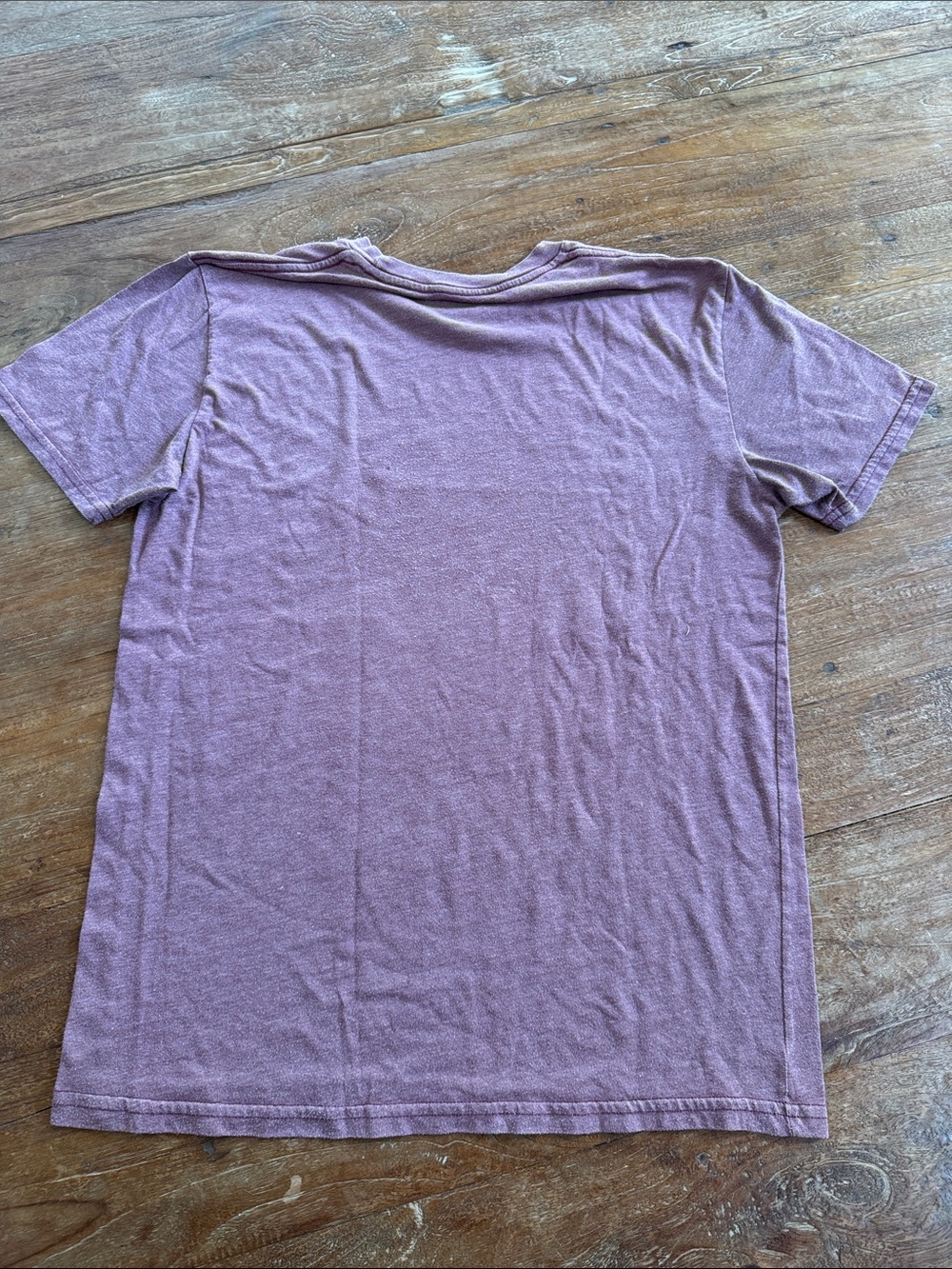 Volcom Tee bundle of 2; Green Eye Logo and lt burgundy bear Short Sleeve - Picture 5 of 7